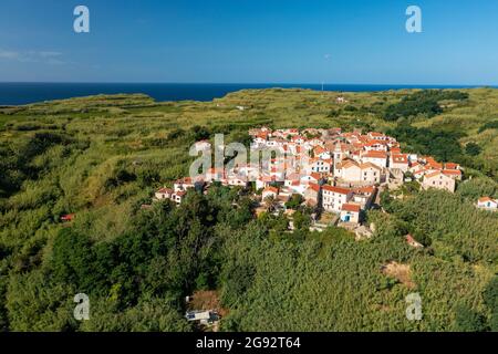 Luftaufnahme der Stadt Susak, der Adria in Kroatien Stockfoto