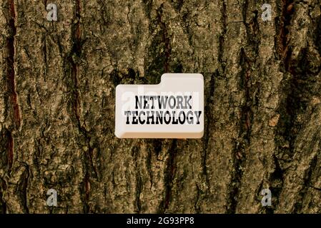 Inspiration mit Zeichen Network Technology. Geschäftskonzept Daten digital übertragen durch Informationssysteme Thinking New Bright Ideas Renewing Stockfoto