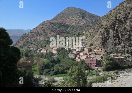 Berberdörfer im wunderschönen Ourika-Tal, High Atlas MA Stockfoto