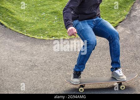 High-Speed-Skater auf Snakerun-Strecke, Spotreportage Stockfoto