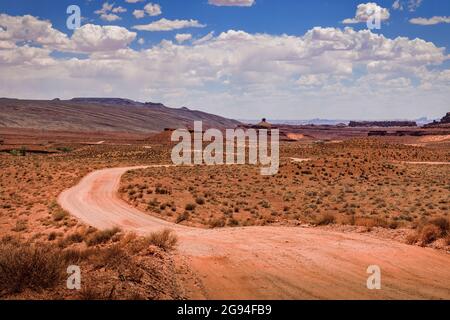 Landschaftsaufnahmen im Tal der Götter von Utah, in der Nähe von Bären Ohren. Stockfoto