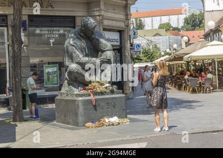 Nikola Tesla Denkmal in Zagreb, Kroatien Stockfoto