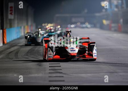 LONDON, GROSSBRITANNIEN. Juli 2021. Lucas Di Grassi von Audi Sport ABT Schaeffler während der Runde 12: 2021 Heineken London E-Prix auf dem Excel Circuit am Samstag, 24. Juli 2021 in LONDON, ENGLAND. Kredit: Taka G Wu/Alamy Live Nachrichten Stockfoto