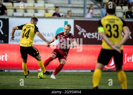 Horsens, Dänemark. Juli 2021. Pierre Larsen (10) von HB Koege beim NordicBet Liga-Spiel zwischen AC Horsens und HB Koege in der Casa Arena in Horsens. (Foto: Gonzales Photo/Alamy Live News Stockfoto