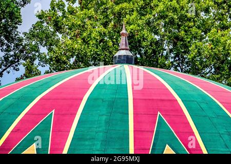 Dach des Karussells aus der Zeit 1921 im Glen Echo Park, Maryland Stockfoto