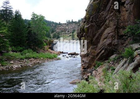 Button Rock Preserve Staumauer Landschaft Fluss Stockfoto