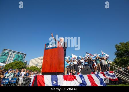 Der demokratische Präsidentschaftskandidat, Senator Bernie Sanders (I-VT), spricht am 1. Juni 2019 bei einer Wahlkampfveranstaltung in San Jose, Kalifornien, an seine Unterstützer. Stockfoto