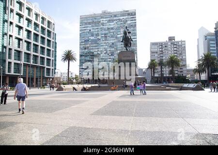 Plaza Independencia (Unabhängigkeitsplatz) ist der Name von Montevideo's wichtigster plaza. Stockfoto