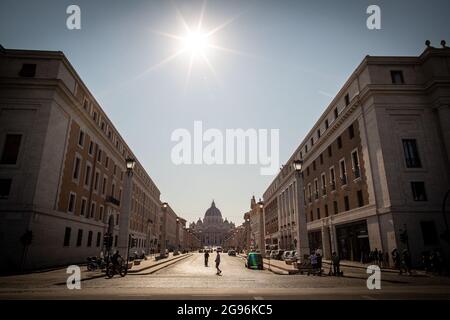 Vatikanstadt während der FIA ERC Rally di Roma Capitale 2021, 3. Runde der FIA European Rally Championship 2021, vom 23. Bis 25. Juli 2021 in Roma, Italien - Foto Alexandre Guillaumot / DPPI Stockfoto