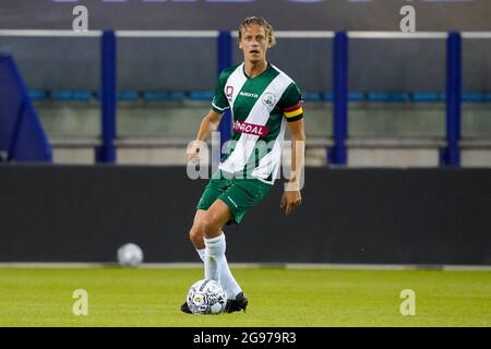 ARNHEM, NIEDERLANDE - 24. JULI: Glenn Neven von Lommel SK während des Vorsaison-Freundschaftsspiels zwischen Vitesse und Lommel SK in Gelredome am 24. Juli 2021 in Arnhem, Niederlande (Foto: Rene Nijhuis/Orange Picts) Stockfoto