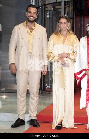 Pauline Ducruet und Maxime Giaccardi nehmen am 24. Juli 2021 in Monte-Carlo, Monaco, an der „Fight AIDS Gala“ im Sporting Monte-Carlo Teil. Foto von David Niviere/ABACAPRESS.COM Stockfoto