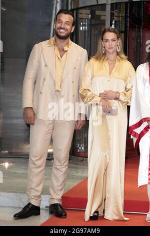 Pauline Ducruet und Maxime Giaccardi nehmen am 24. Juli 2021 in Monte-Carlo, Monaco, an der „Fight AIDS Gala“ im Sporting Monte-Carlo Teil. Foto von David Niviere/ABACAPRESS.COM Stockfoto