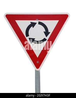 Ein rotes Kreisverkehr-Schild isoliert auf weiß Stockfoto