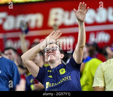 Nashville, TN, USA. Juli 2021. Ein Nashville SC-Fan während des MLS-Spiels zwischen dem FC Cincinnati und dem SC Nashville im Nissan Stadium in Nashville, TN. Kevin Langley/CSM/Alamy Live News Stockfoto