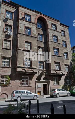 Fragmente von alten schönen Gebäuden im Zentrum der bulgarischen Hauptstadt Sofia, Bulgarien, Europa Stockfoto