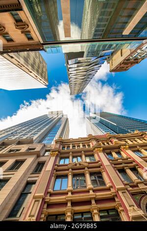 Blick auf die Wolkenkratzer von Sydney in der Innenstadt von Australien Stockfoto