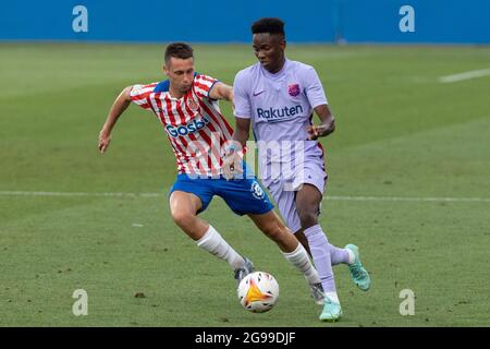 24. Juli 2021, Sant Joan Despi, Spanien: Ndiaye vom FC Barcelona während des Vorsaison-Freundschaftsspiels zwischen dem FC Barcelona und dem FC Girona im Johan Cruyff Stadium in Sant Joan Despi, Spanien. (Bild: © David Ramirez/DAX via ZUMA Press Wire) Stockfoto