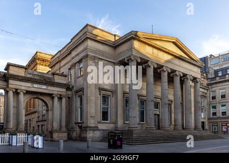 Der gewölbte Eingang am Royal Exchange Square im Stadtzentrum von Glasgow, Schottland, Großbritannien Stockfoto