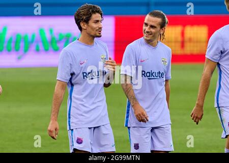 24. Juli 2021, Sant Joan Despi, Spanien: Griezmann mit Alex Collado während des Vorsaison-Freundschaftsspiel zwischen dem FC Barcelona und dem FC Girona im Johan Cruyff Stadium in Sant Joan Despi, Spanien. (Bild: © David Ramirez/DAX via ZUMA Press Wire) Stockfoto