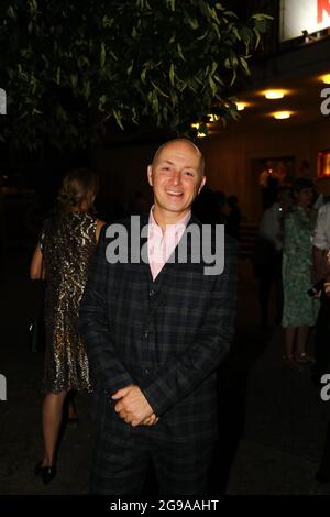 Tobias Bonn bei der Premiere des Theaterstücks 'Mord im Orientexpress' in der Komödie am Kurfürstendamm im Schiller Theater. Berlin, 24.07.2021 Stockfoto