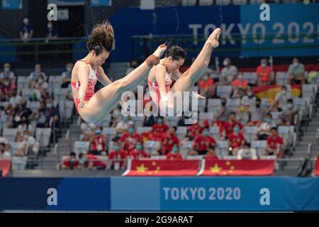 Tingmao SHI/Han WANG (CHN, 1. Platz, Sieger, Goldmedaille; Synchronspringen/Frauen, 3 m Board, Finale am 25. Juli 2021; Olympische Sommerspiele 2020, vom 23. Juli bis 8. August 2021 in Tokio/Japan. Stockfoto