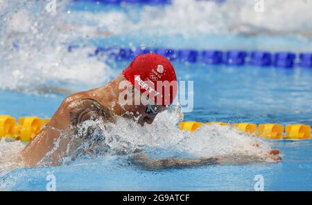 Tokio, Japan. Juli 2021. Adam Peaty aus Großbritannien tritt am Sonntag, den 25. Juli 2021, im 50 m Breastroke des Tokyo Aquatics Center bei den Olympischen Sommerspielen in Tokio, Japan, an. Foto von Tasos Katopodis/UPI. Kredit: UPI/Alamy Live Nachrichten Stockfoto