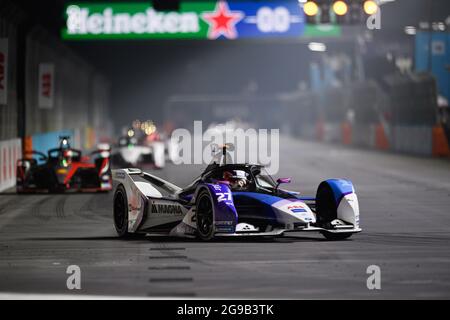 LONDON, Großbritannien. Juli 2021. Jake Dennis von BMW i Andertti Motorsport im Einsatz während der Runde 12: 2021 Heineken London E-Prix auf dem Excel Circuit am Samstag, 24. Juli 2021 in LONDON, ENGLAND. Kredit: Taka G Wu/Alamy Live Nachrichten Stockfoto