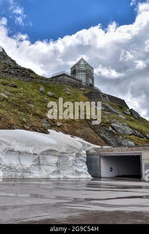 Parkplatz, Parkhaus, Auffahrt, Etage, Garage, Großglockner, Kärnten, Kaiser-Franz-Josefs-Höhe, Hochalpenstraße, Gletscherstraße, Wilhelm-Swarovski Stockfoto