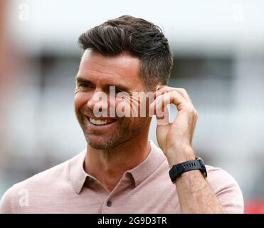 London, Großbritannien. Juli 2021. LONDON, ENGLAND - Juli 25: James Anderson arbeitet für BBC Sport während der Hundert zwischen London Spirit Women und Oval Invincible Women im Lord's Stadium, London, UK am 25. Juli 2021 Credit: Action Foto Sport/Alamy Live News Stockfoto