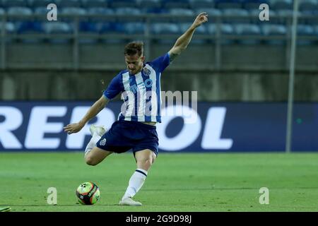 Algarve, Portugal. 25. Juli 2021. Während des vor der Saison freundlichen Fußballspiels zwischen dem FC Porto und dem OSC Lille im Stadion der Algarve in Loule, Portugal, am 25. Juli 2021. (Bild: © Pedro Fiuza/ZUMA Press Wire) Stockfoto