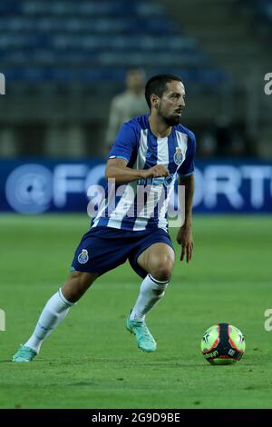 Algarve, Portugal. 25. Juli 2021. Während des vor der Saison freundlichen Fußballspiels zwischen dem FC Porto und dem OSC Lille im Stadion der Algarve in Loule, Portugal, am 25. Juli 2021. (Bild: © Pedro Fiuza/ZUMA Press Wire) Stockfoto