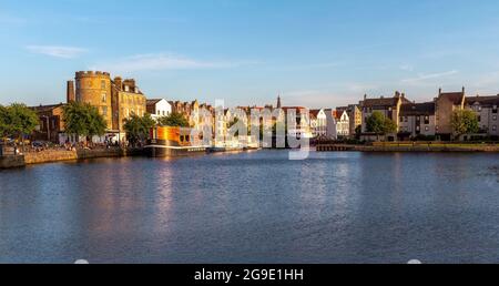 Leith liegt am Wasser von Leith, das jetzt eine Gegend von Edinburgh mit vielen Restaurants und Attraktionen ist, Edinburgh, Schottland, Großbritannien Stockfoto