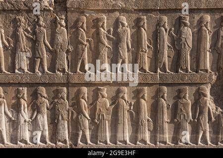 Persepolis, Relief der Ruinen von Apadana, Hauptstadt des Achaemenidenreiches, Vorort von Shiraz, Fars, Iran, Persien, Westasien, Asien Stockfoto