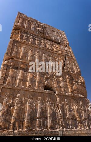 Persepolis, Relief von König und Soldaten, Halle von hundert Säulen, Hauptstadt des Achämeniden-Reiches, Fars-Provinz, Iran, Persien, Westasien, Asien Stockfoto