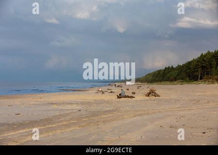 Stegna, Polen - 4. September 2020: Ein wunderschöner Strand für lange Spaziergänge an der Weichselspinne zwischen Jantar und Stegna. Polen Stockfoto