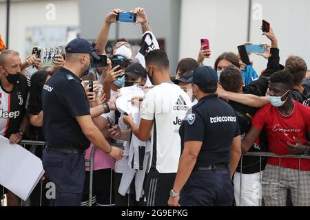 Cristiano Ronaldo von Juventus kommt nach seiner Rückkehr ins J Medical Center, Turin, zu seinem Fitnesstest. Bilddatum: 25. Juli 2021. Bildnachweis sollte lauten: Jonathan Moscrop/Sportimage Stockfoto