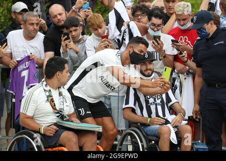 Cristiano Ronaldo von Juventus kommt nach seiner Rückkehr ins J Medical Center, Turin, zu seinem Fitnesstest. Bilddatum: 25. Juli 2021. Bildnachweis sollte lauten: Jonathan Moscrop/Sportimage Stockfoto