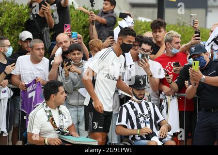 Cristiano Ronaldo von Juventus kommt nach seiner Rückkehr ins J Medical Center, Turin, zu seinem Fitnesstest. Bilddatum: 25. Juli 2021. Bildnachweis sollte lauten: Jonathan Moscrop/Sportimage Stockfoto