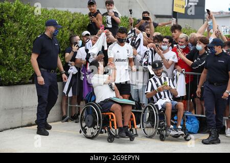 Cristiano Ronaldo von Juventus kommt nach seiner Rückkehr ins J Medical Center, Turin, zu seinem Fitnesstest. Bilddatum: 25. Juli 2021. Bildnachweis sollte lauten: Jonathan Moscrop/Sportimage Stockfoto