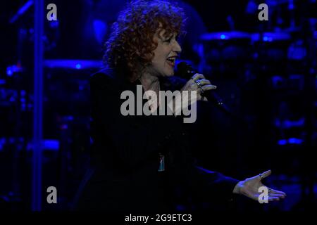 Rom, Italien. Juli 2021. Fiorella Mannoia während des Konzerts im Auditorium Parco della Musica Rom. (Foto: Domenico Cippitelli/Pacific Press/Sipa USA) Quelle: SIPA USA/Alamy Live News Stockfoto