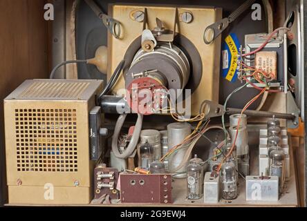 Broadcast, Fernsehen, Graetz Tischfernsehgerät F 6, 36 Zentimeter Bildschirmgröße, ZUSÄTZLICHE-RIGHTS-CLEARANCE-INFO-NOT-AVAILABLE Stockfoto