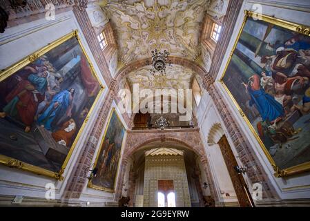 Guanajuato, Mexiko - im Templo de San Cayetano en Valenciana mit Weitwinkelobjektiv Stockfoto