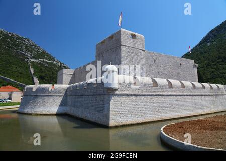 Ston Altstadt auf der Halbinsel Peljesac, Kroatien. Mittelalterliche Festung. Stockfoto