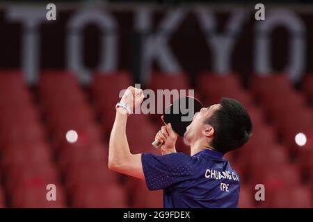 (210726) -- TOKIO, 26. Juli 2021 (Xinhua) -- Chuang Chih Yuan vom chinesischen Taibei feiert nach der Einzelrunde der Tischtennis-Männer 3 bei den Olympischen Spielen 2020 in Tokio, Japan, 26. Juli 2021. Stockfoto