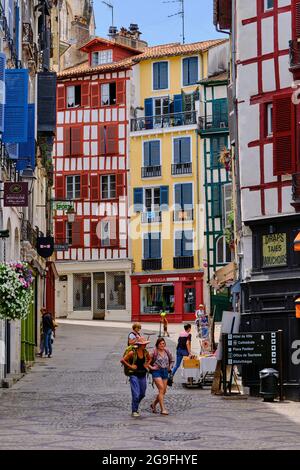 Frankreich, Pyrénées-Atlantiques (64), Bayonne, rue Argenterie Stockfoto