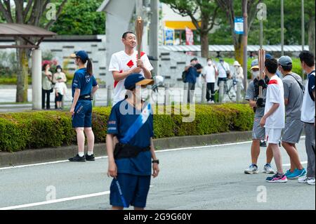 Fuji City, Shizuoka-Ken, Japan - 24. Juni 2021: Olympischer Fackellauf 2020 in Tokio in Fuji City. Stockfoto