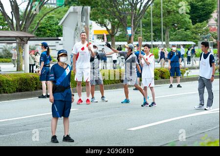 Fuji City, Shizuoka-Ken, Japan - 24. Juni 2021: Olympischer Fackellauf 2020 in Tokio in Fuji City. Stockfoto