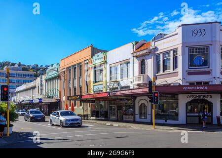 Napier, Neuseeland. Historische Art déco-Gebäude aus den 1930er Jahren in der Hastings Street Stockfoto