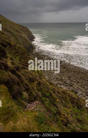 Der Strand von Porth Neigwl, auch bekannt als Hells Mouth auf der Halbinsel Llyn in Gwynedd, Nordwales Stockfoto