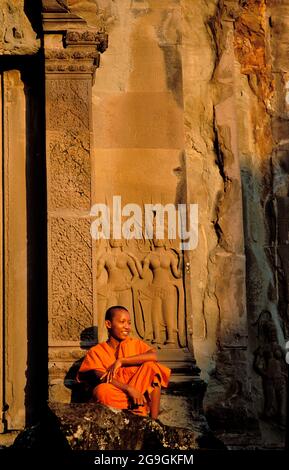 Kambodscha, Ankgor, Angkor-VAT-Tempel, UNESCO-Weltkulturerbe, Novizenmönch Stockfoto